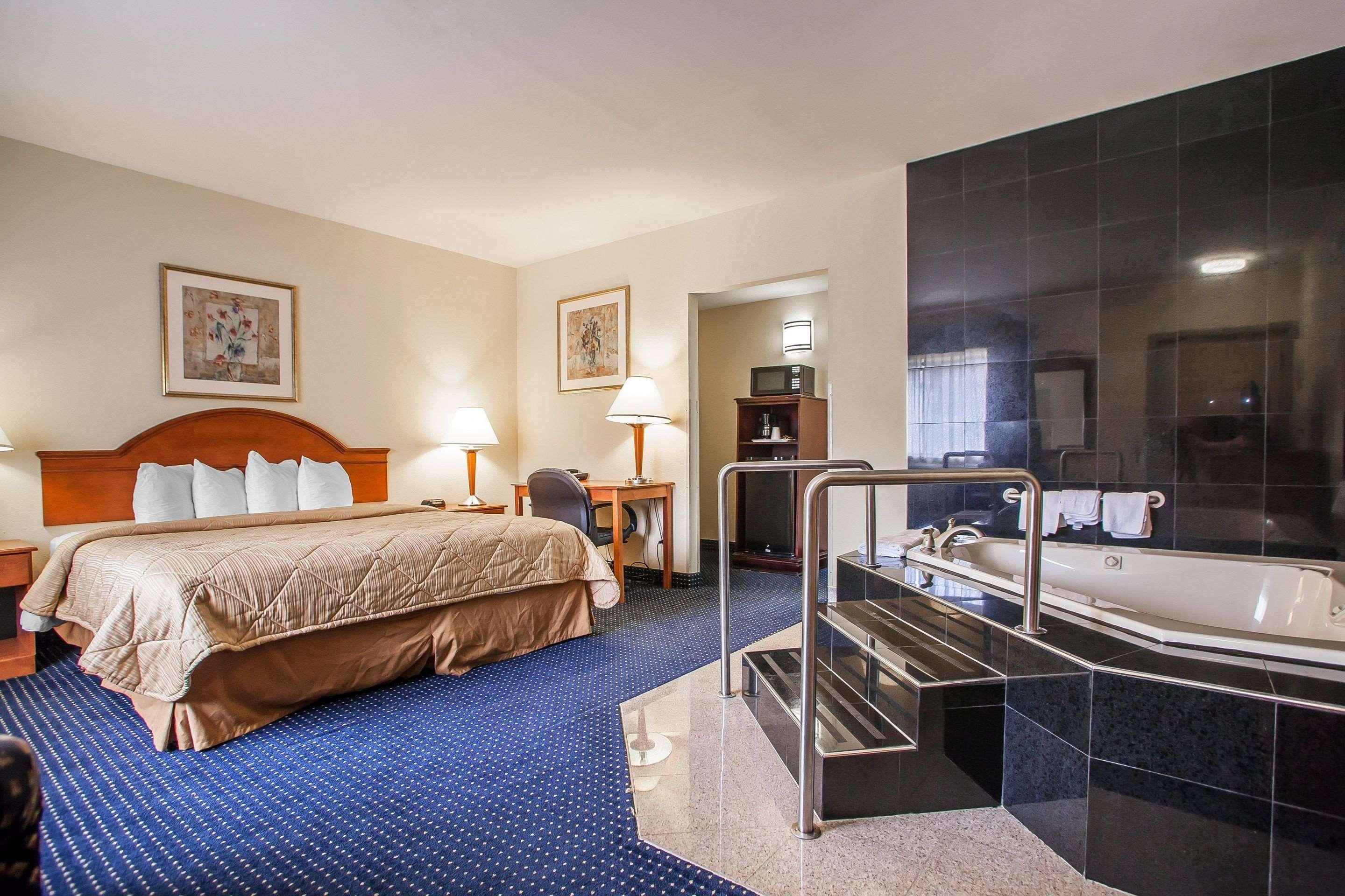 Motel 6 East Windsor, Nj Hightstown מראה חיצוני תמונה