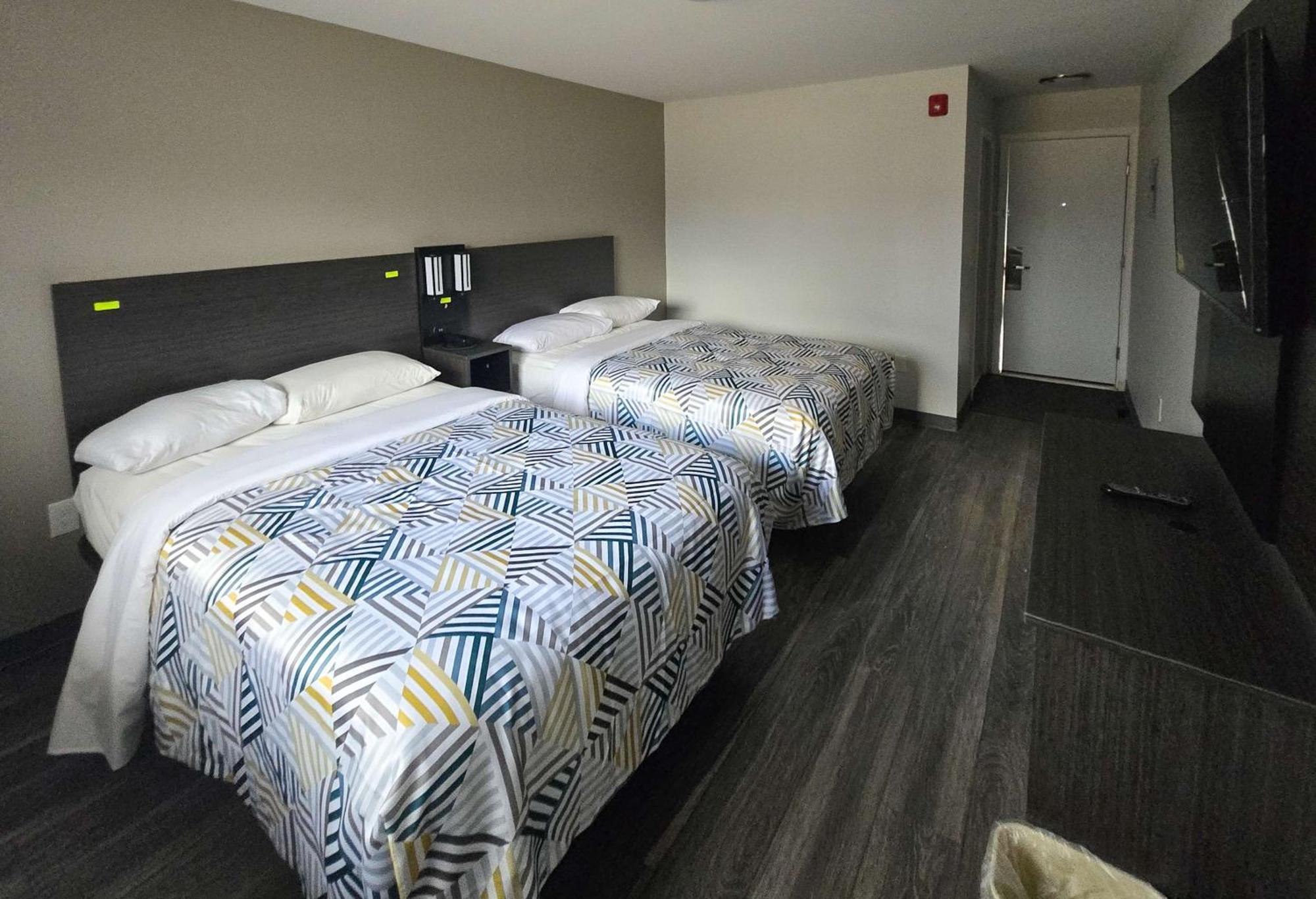 Motel 6 East Windsor, Nj Hightstown מראה חיצוני תמונה